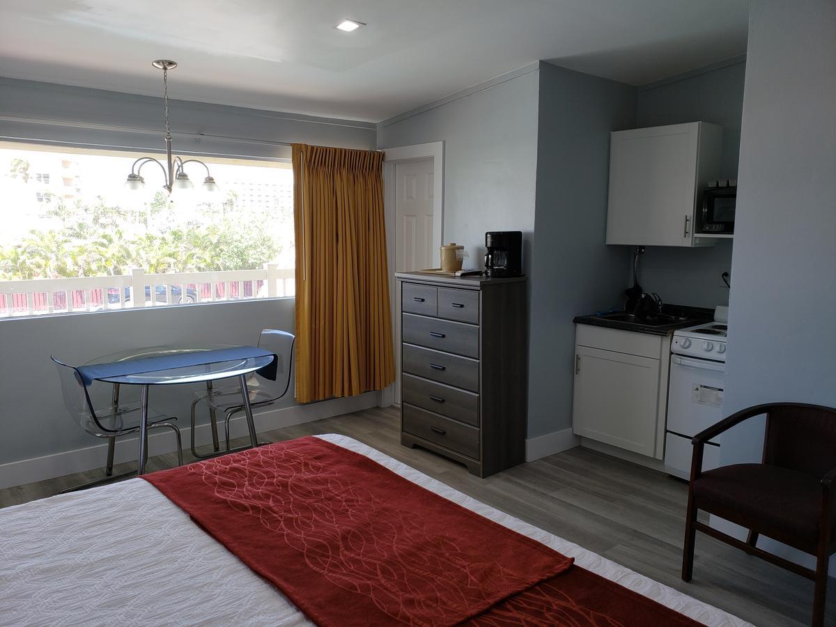 폼파노 비치 The Palms On Ocean 모텔 외부 사진